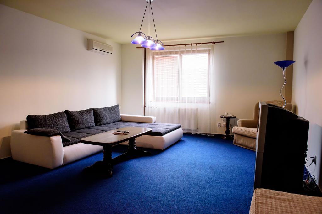Hotel Slnecny Dvor Michalovce Pokój zdjęcie