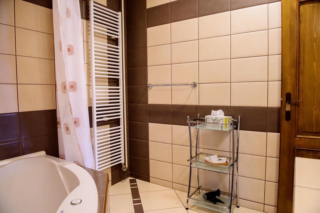 Hotel Slnecny Dvor Michalovce Zewnętrze zdjęcie