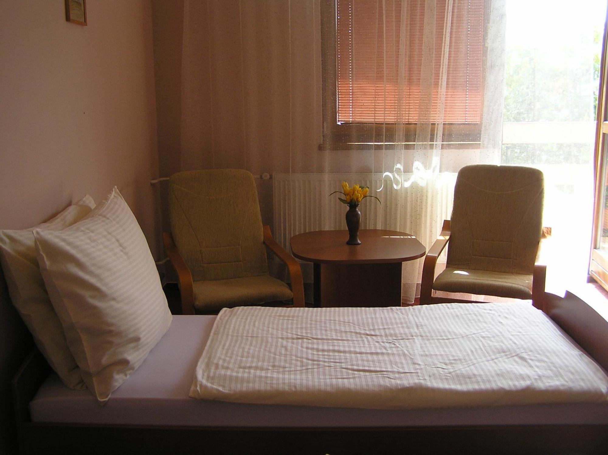 Hotel Slnecny Dvor Michalovce Pokój zdjęcie