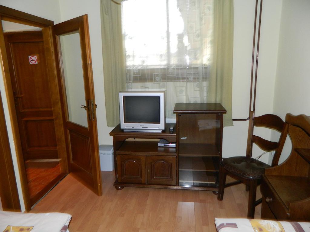 Hotel Slnecny Dvor Michalovce Pokój zdjęcie